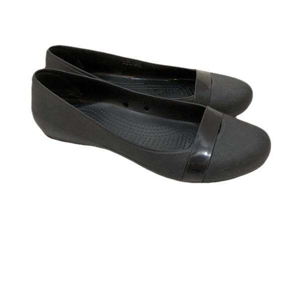 Crocs Brynn Flats in Black - Picture 1 of 3